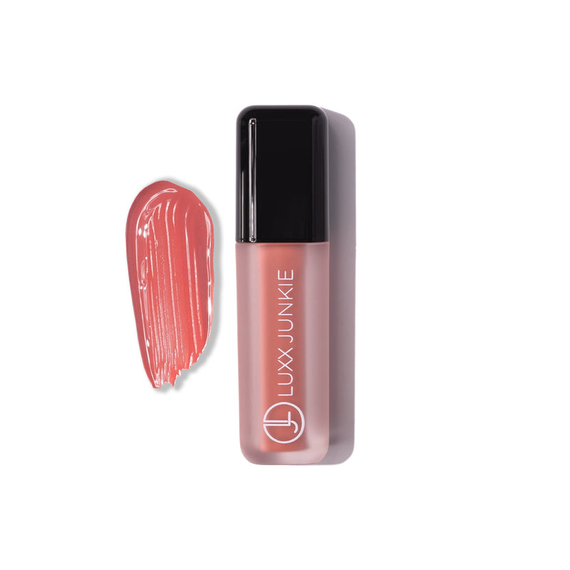 Power Liquid Blush: LUXX Junkie vegan red buildable liquid blush