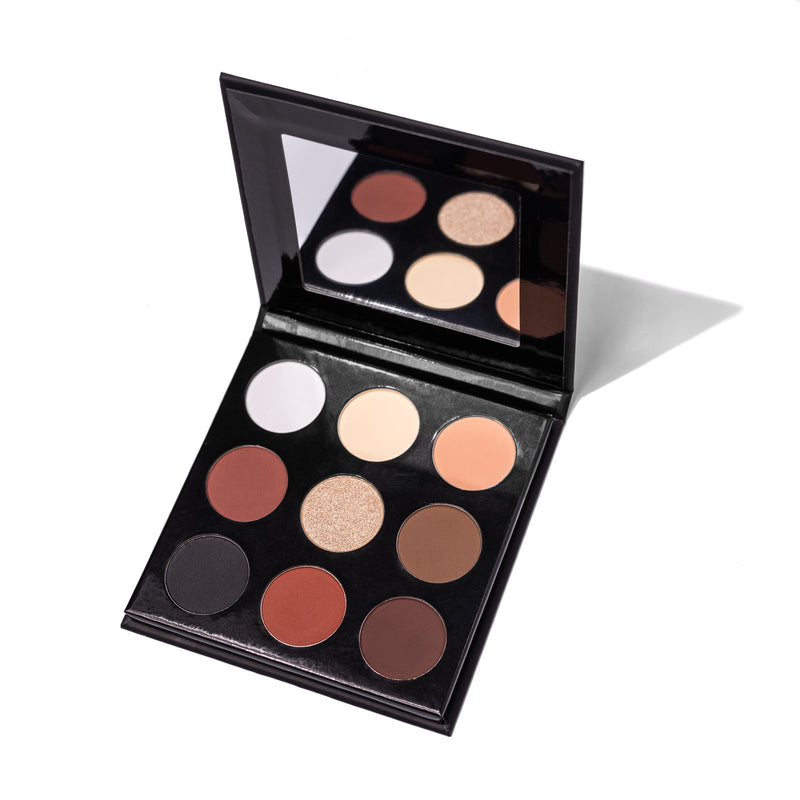 LUXX Evening Eyeshadow Palette: vegan highly pigmented evening glam palette